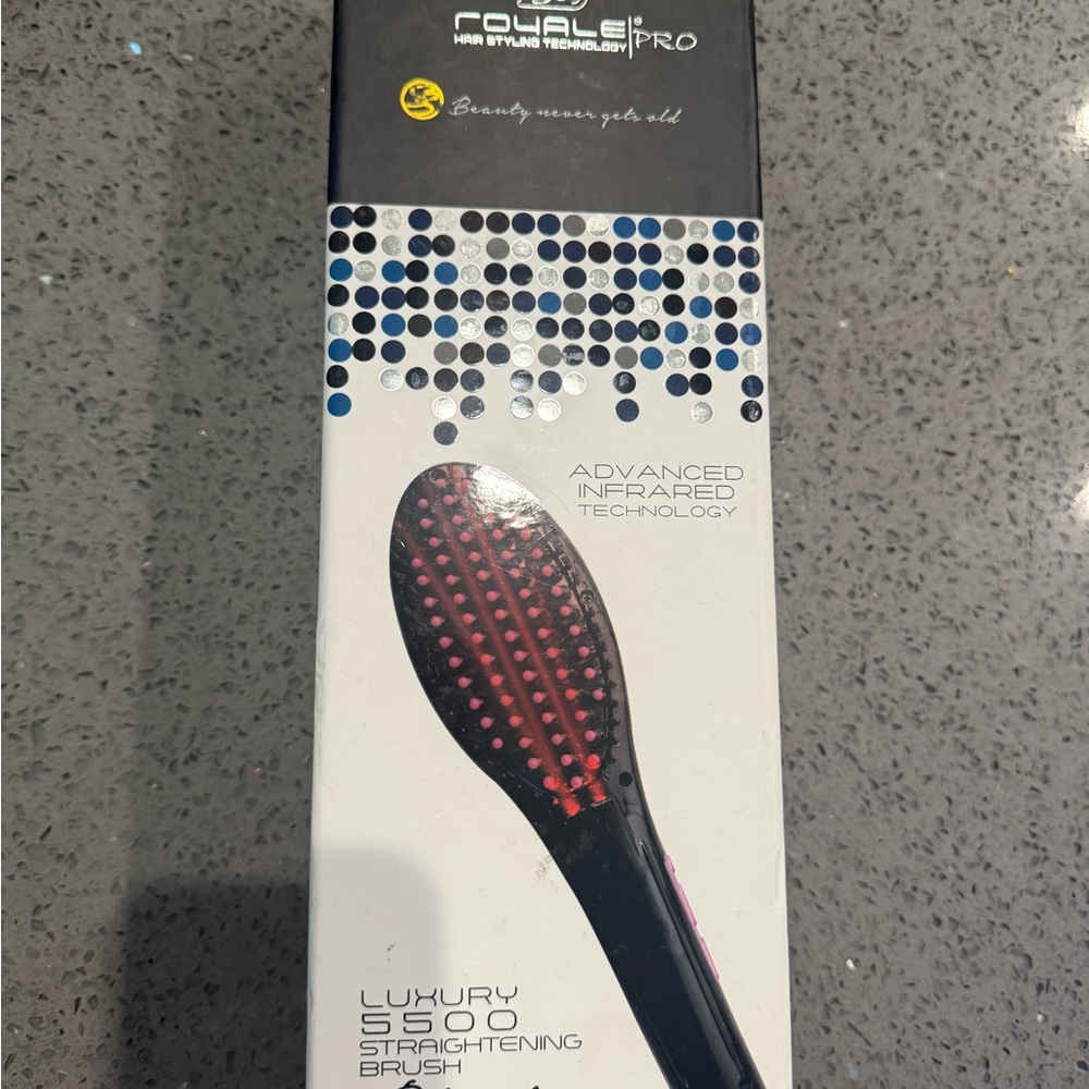 Novella Royale Black and Red Professional Styling Brush